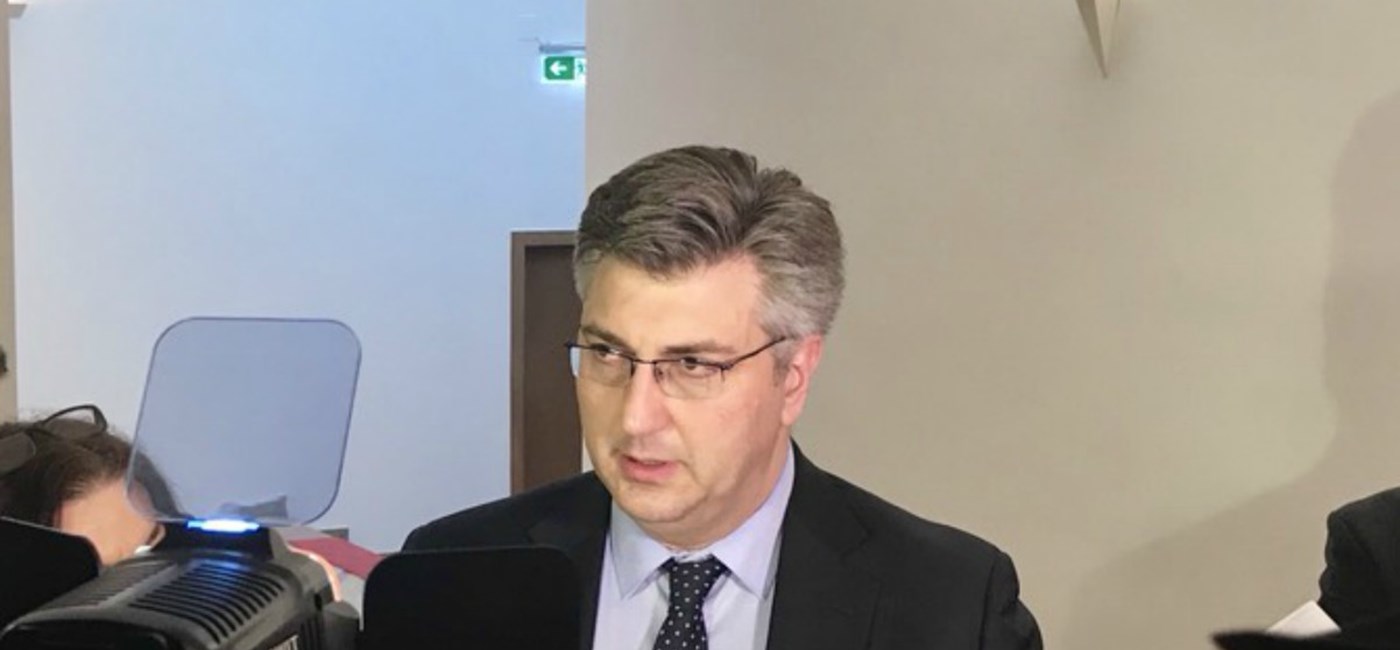 Predsjednik Vlade Plenković osudio incident Vojislava Šešelja u Narodnoj skupštini Srbije